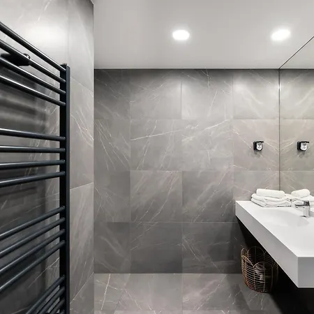 Vision - Exclusive Herastrau Apt With Parking Apartman Bukarest